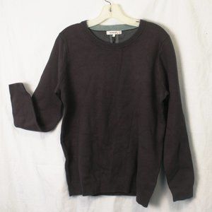 Thick and Warm Sweater with accent on back